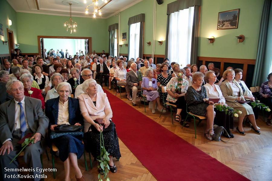 Jubileumi diplomaosztó